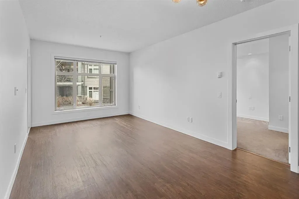25 Aspenmont Heights SW, #104