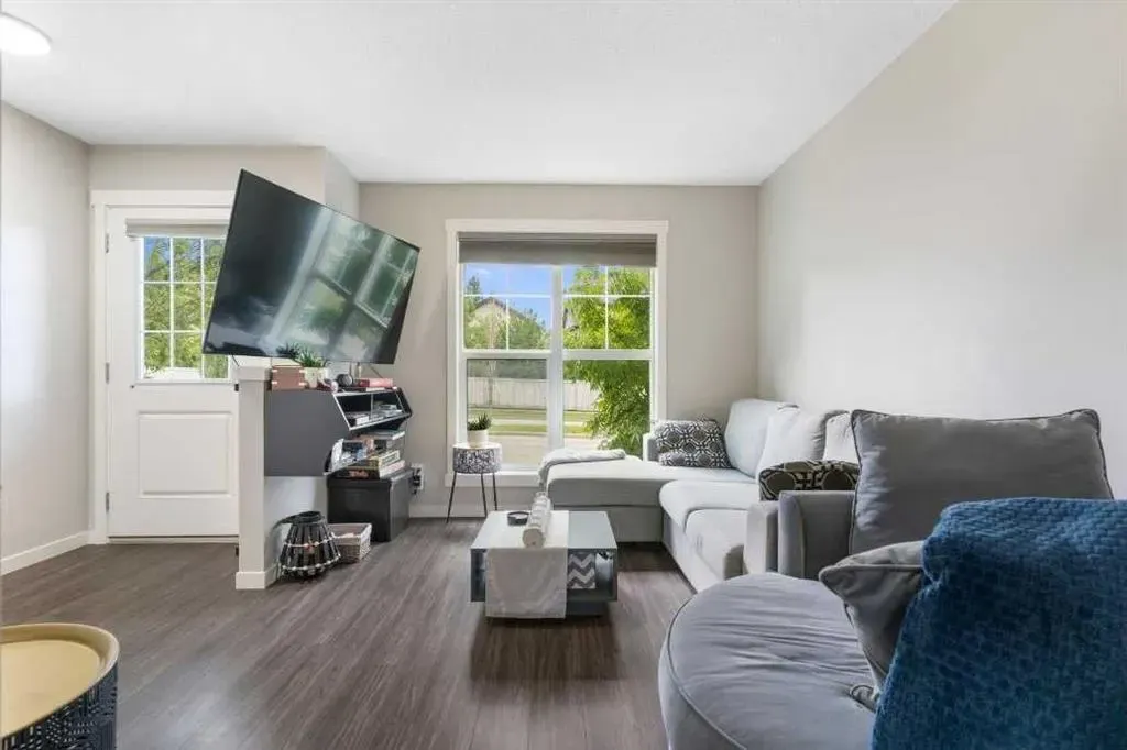 101 Sunset Drive, #711