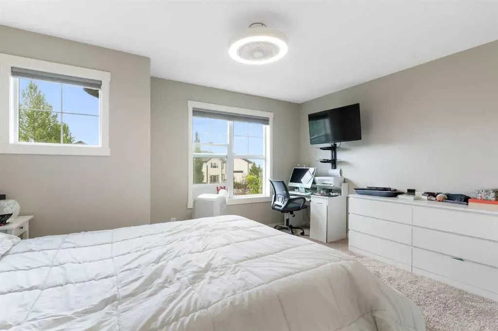 101 Sunset Drive, #711