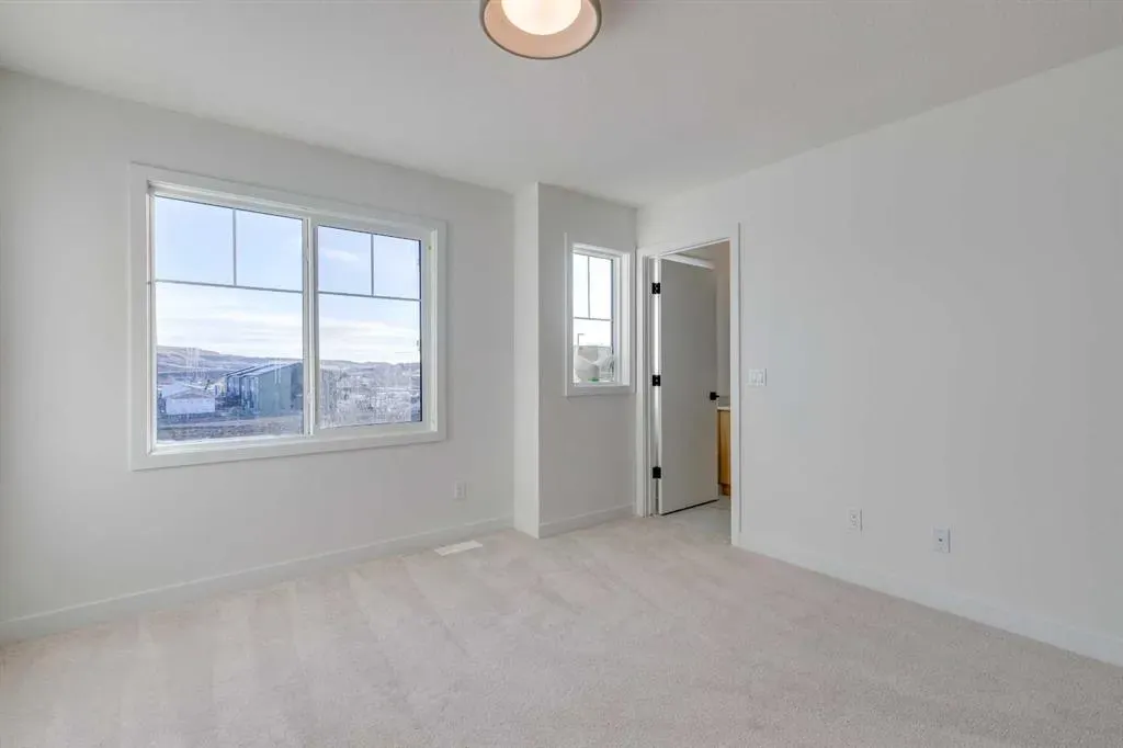62 Agate Road