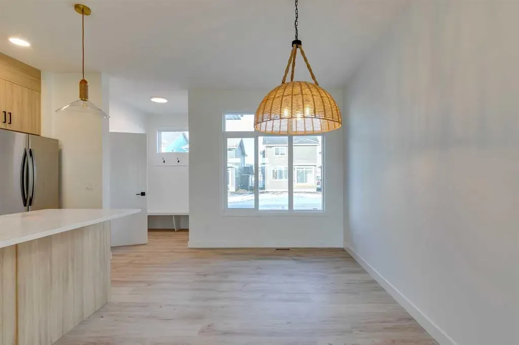 62 Agate Road