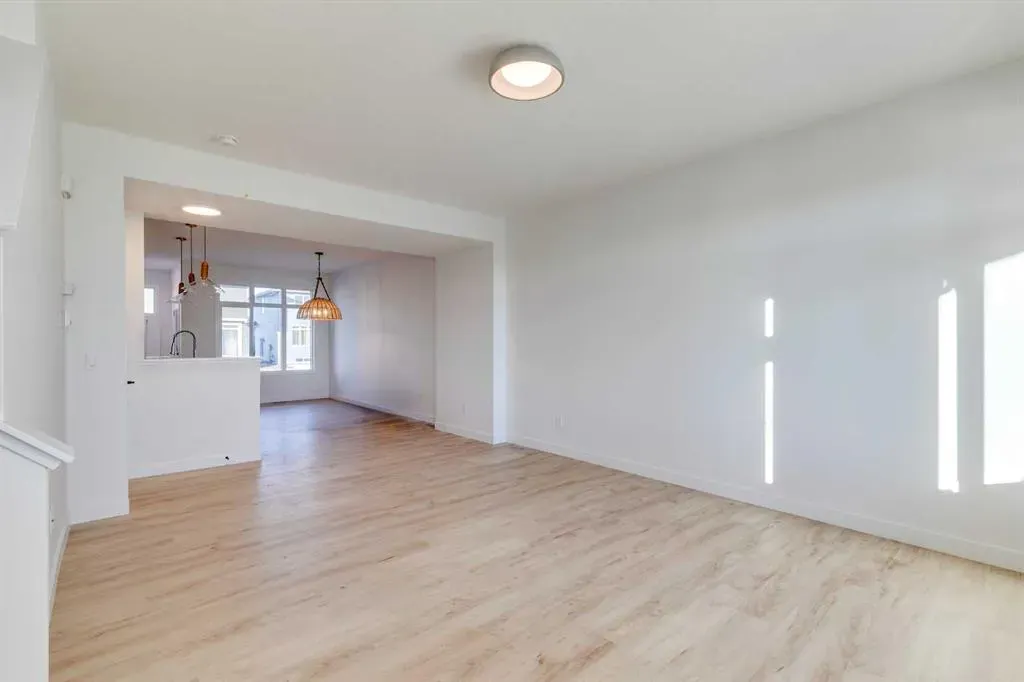 62 Agate Road