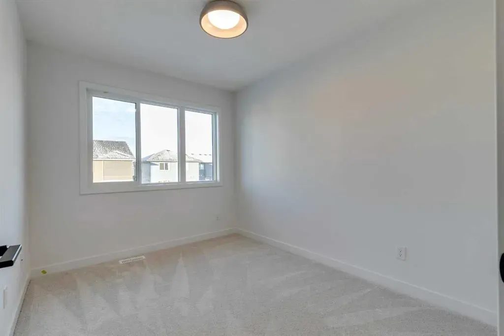 62 Agate Road