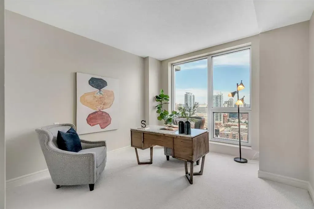 817 15 Avenue SW, #2200