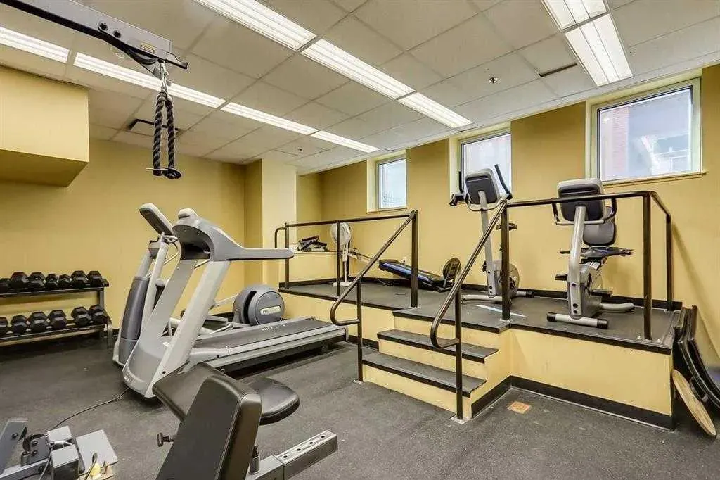 817 15 Avenue SW, #2200