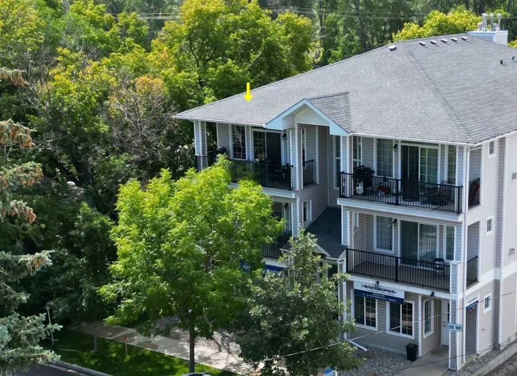 29 N Railway Street, #303