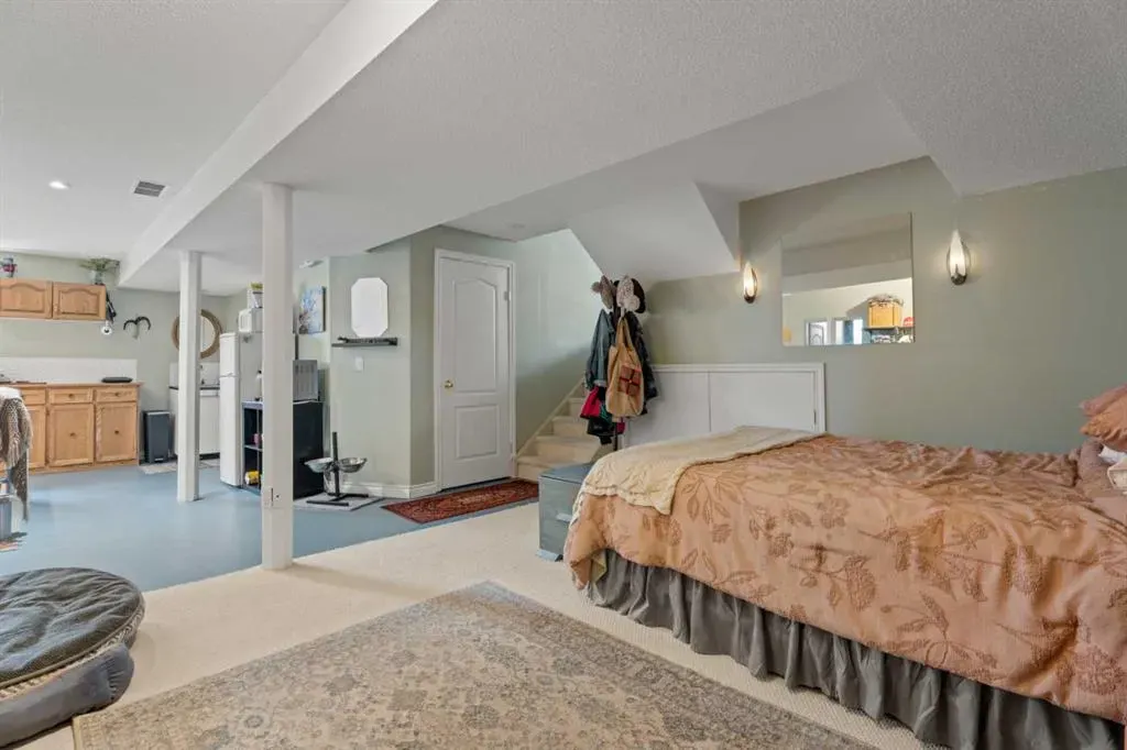 109 Downey Place