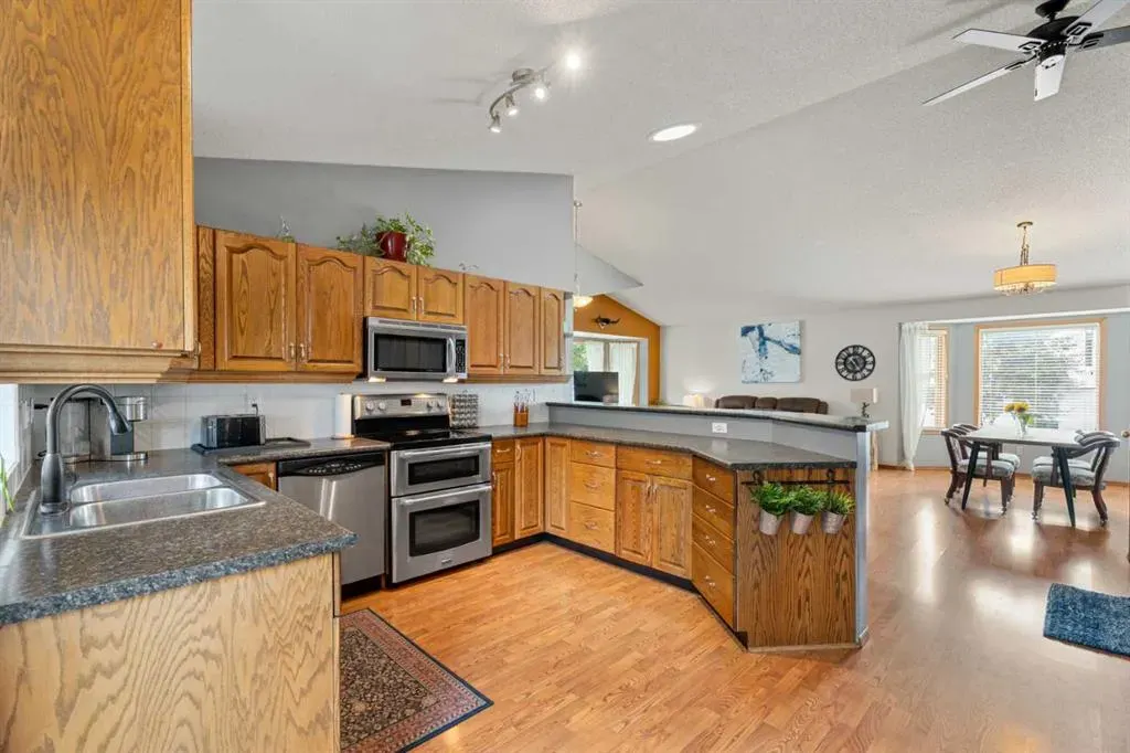 109 Downey Place