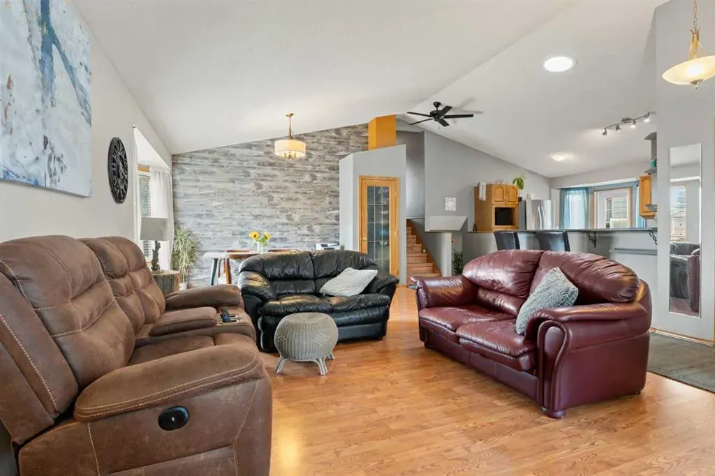 109 Downey Place