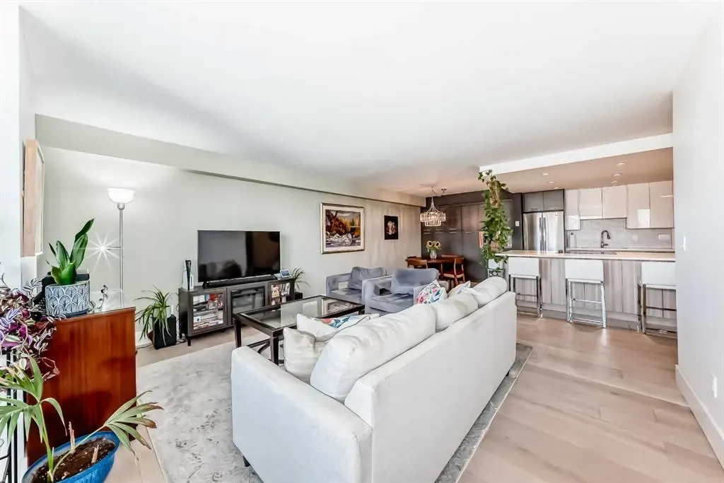 225 25 Avenue SW, #1103