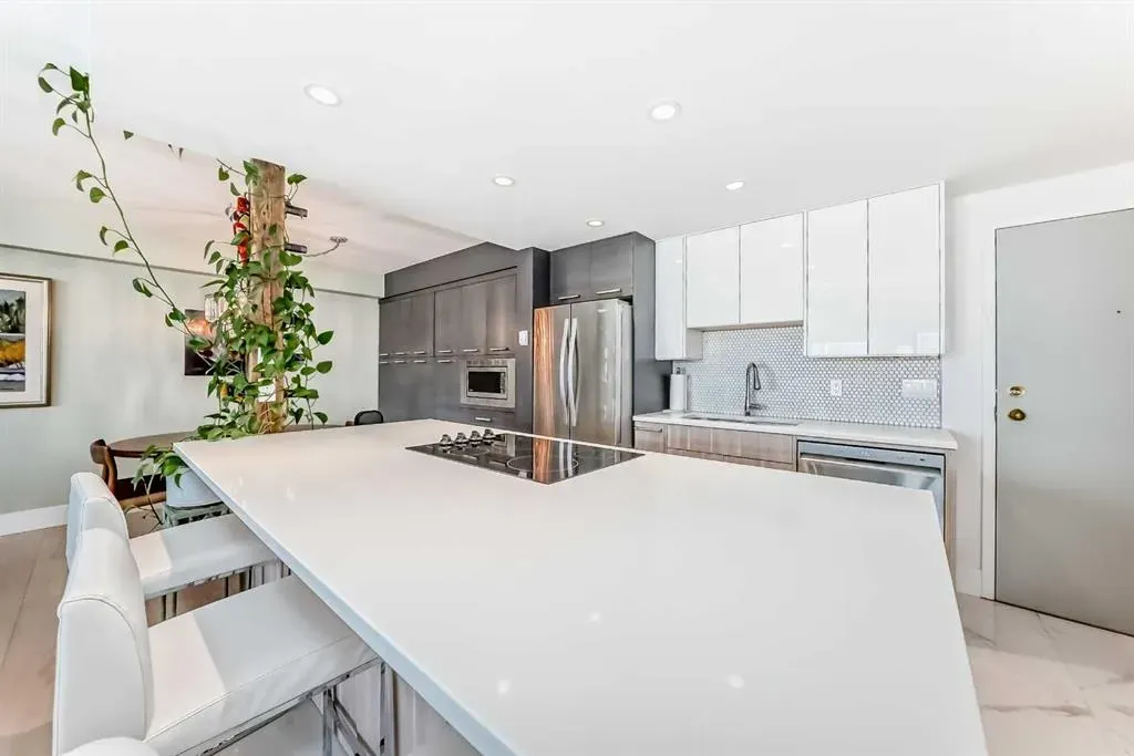 225 25 Avenue SW, #1103