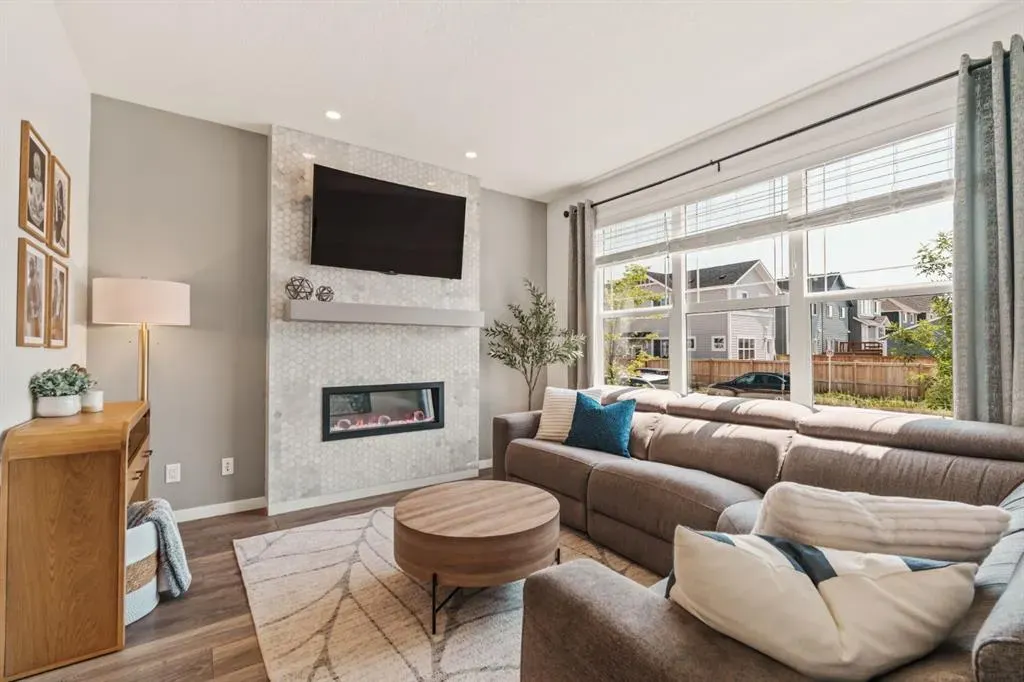 366 Magnolia Square SE