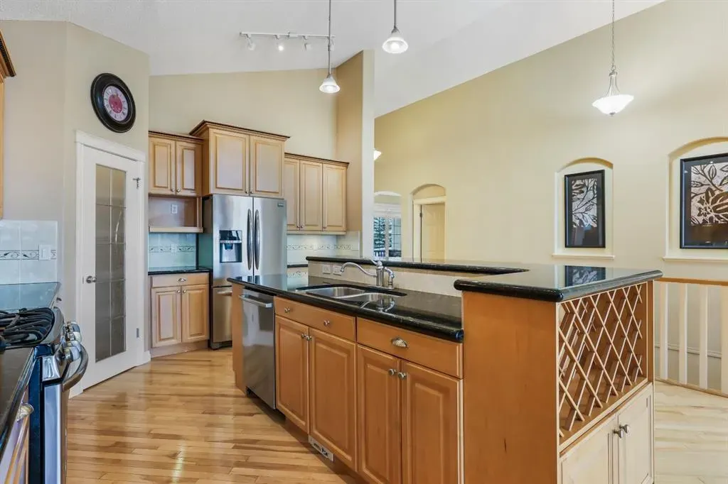 170 Gleneagles View