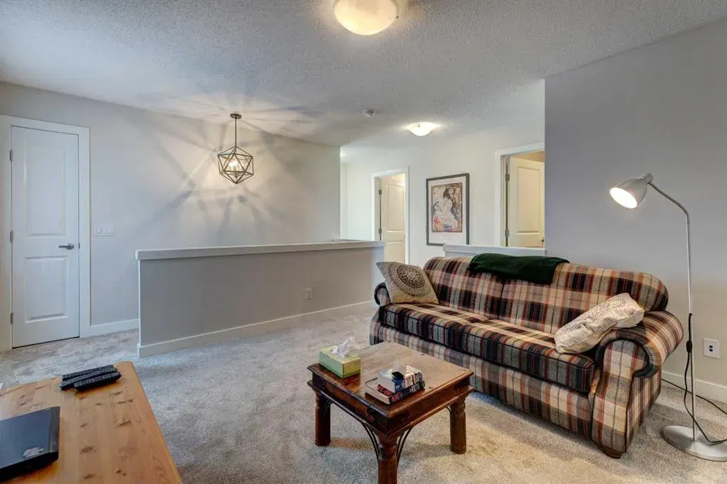 139 Emberside Garden