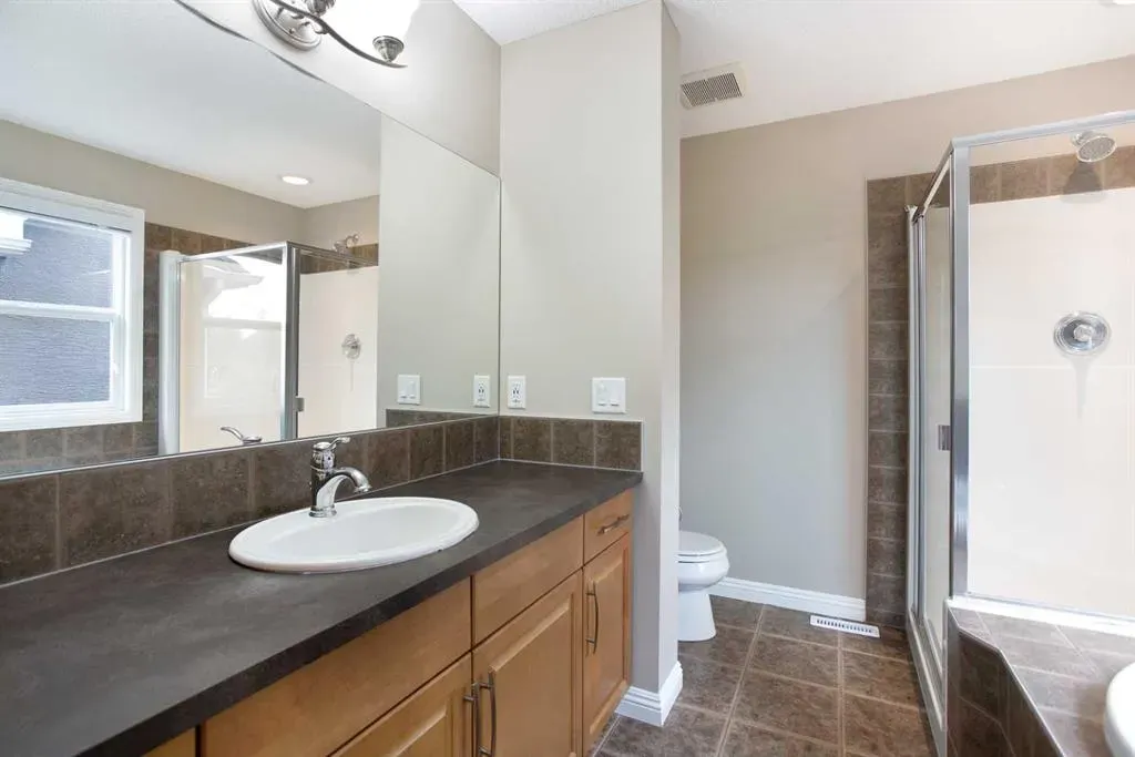 489 Mahogany Court SE