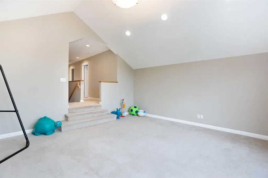 489 Mahogany Court SE