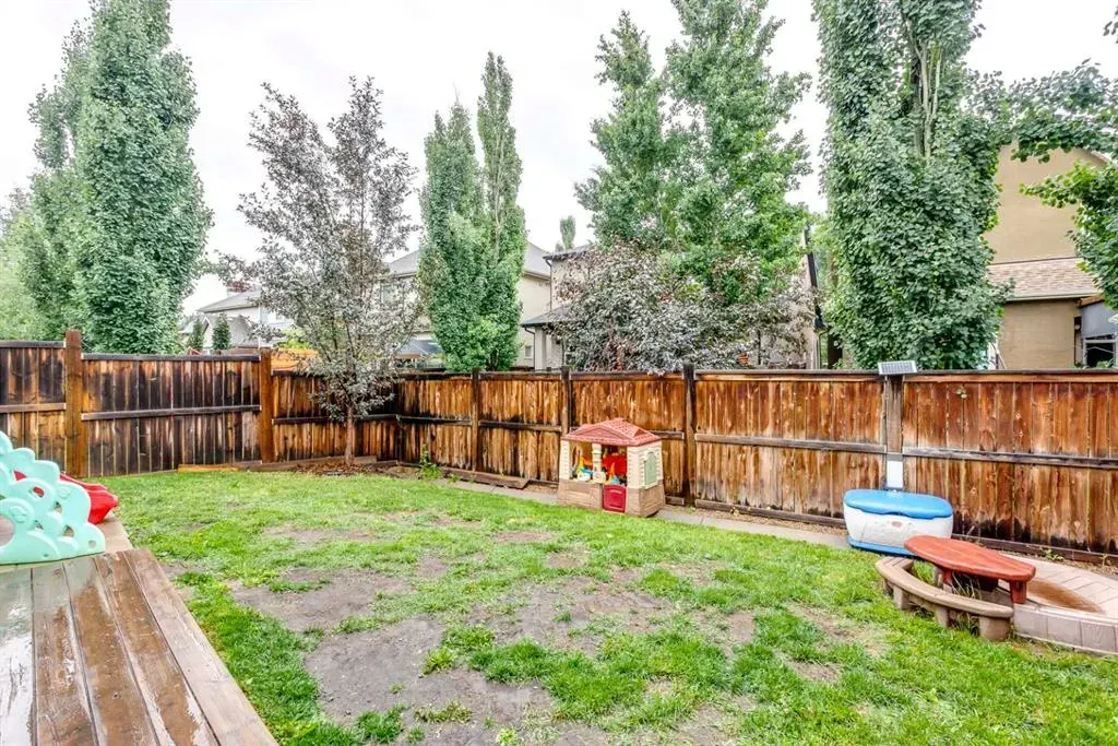 489 Mahogany Court SE