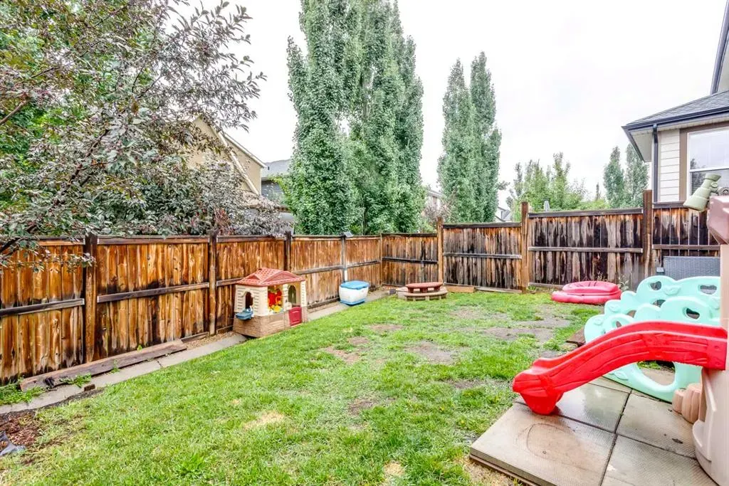 489 Mahogany Court SE