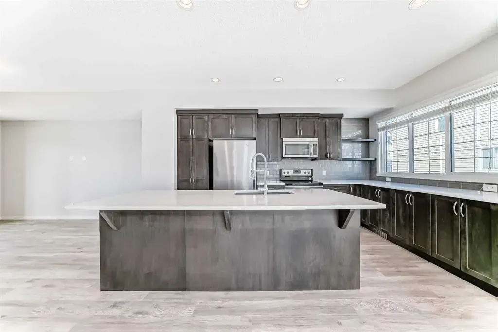 59 Nolanlake Cove NW