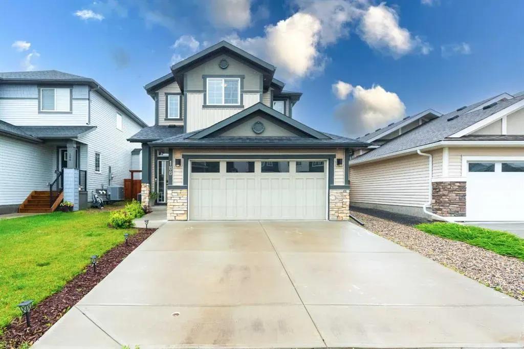 188 Wildrose Crescent