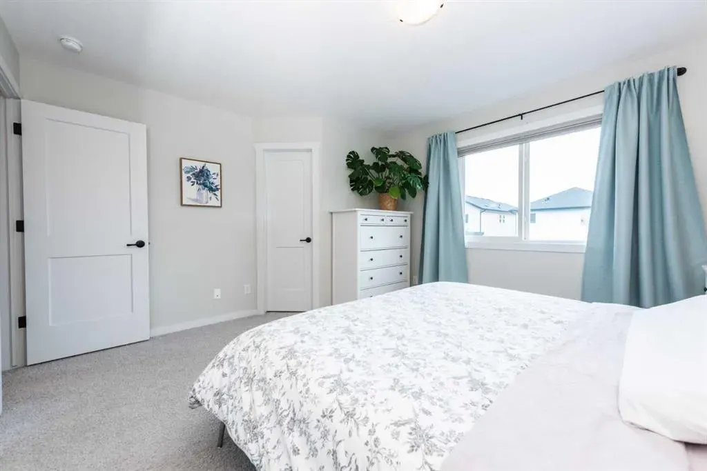 188 Wildrose Crescent