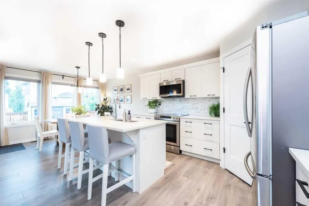 188 Wildrose Crescent