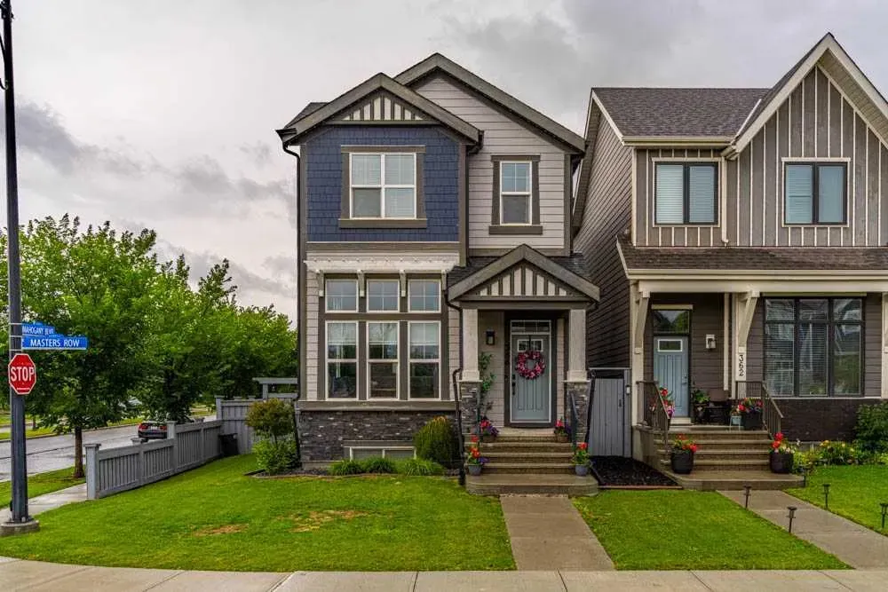366 Masters Row SE