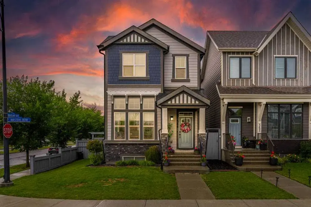366 Masters Row SE