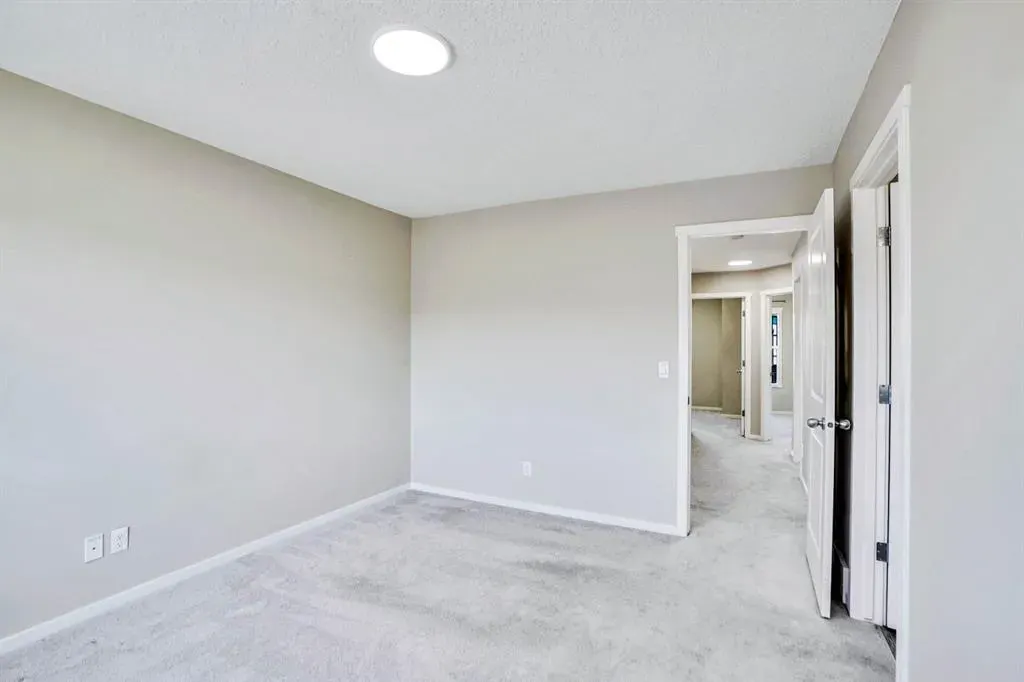 449 Evanston Drive N