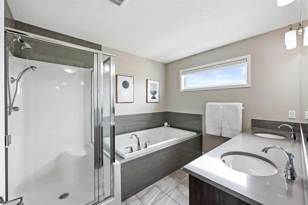 127 Fireside Crescent