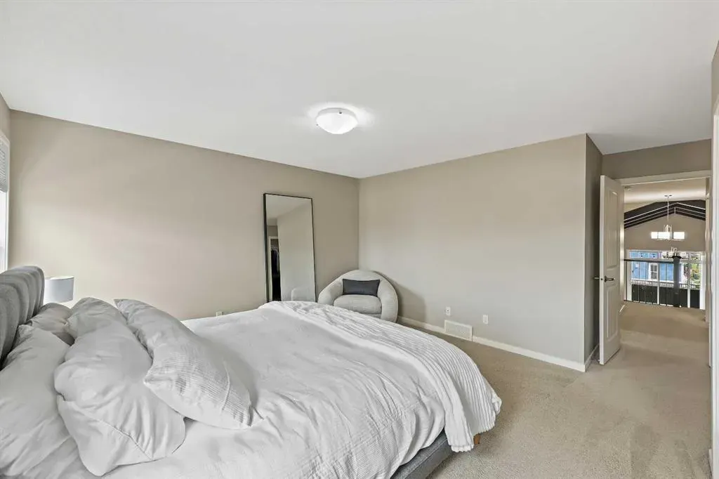 127 Fireside Crescent