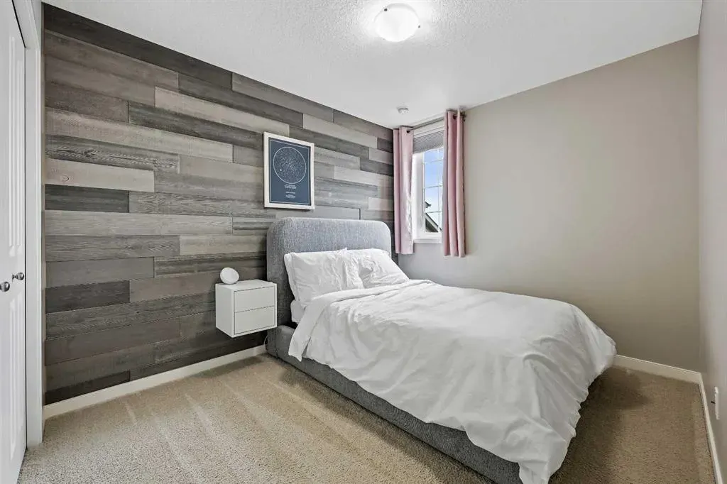 127 Fireside Crescent