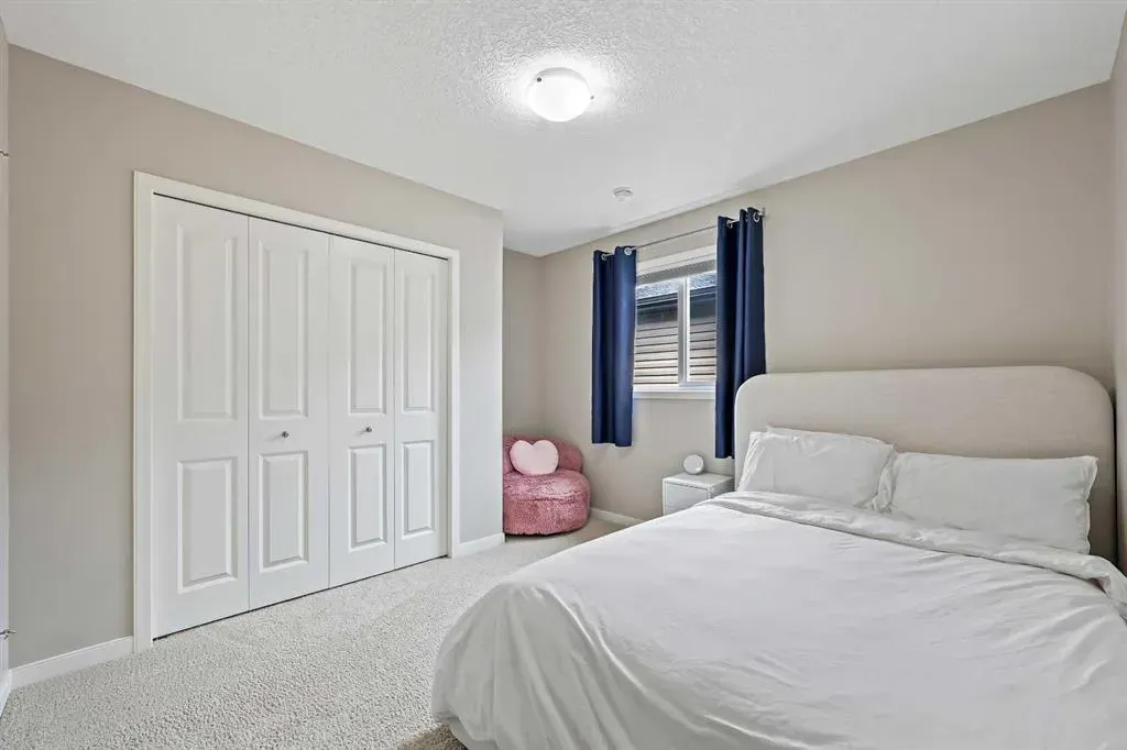 127 Fireside Crescent