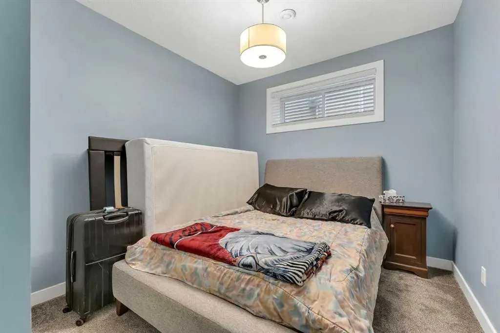 296 Evansborough Way NW
