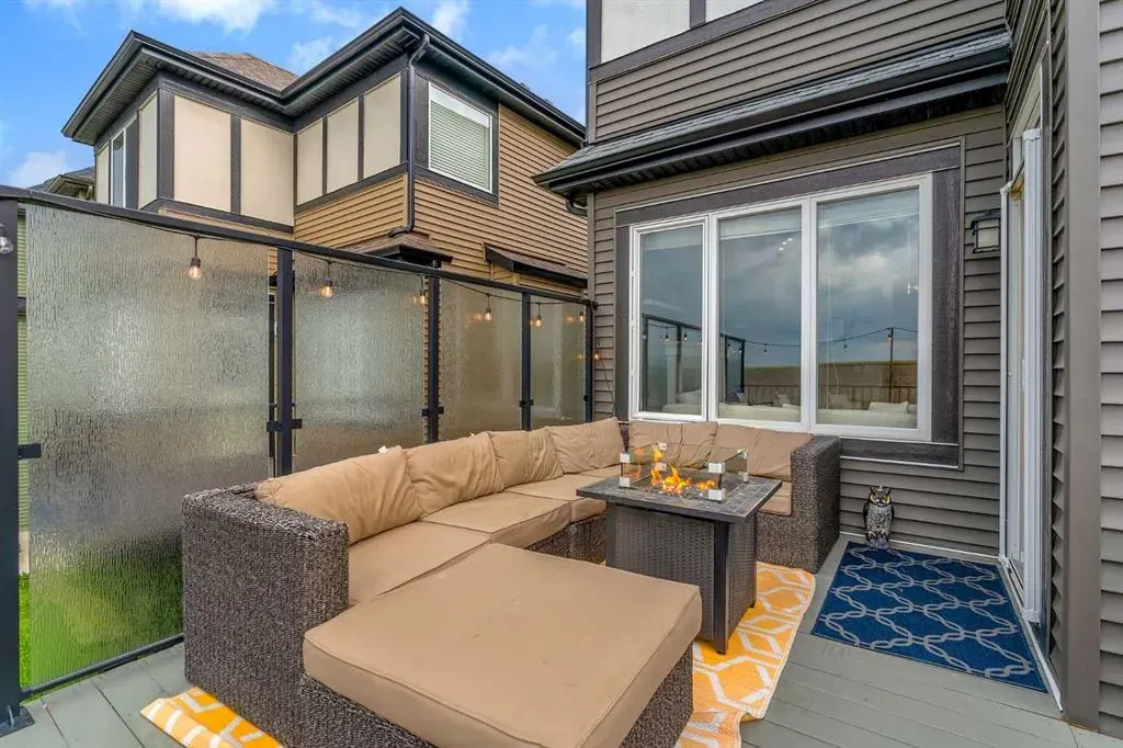 296 Evansborough Way NW
