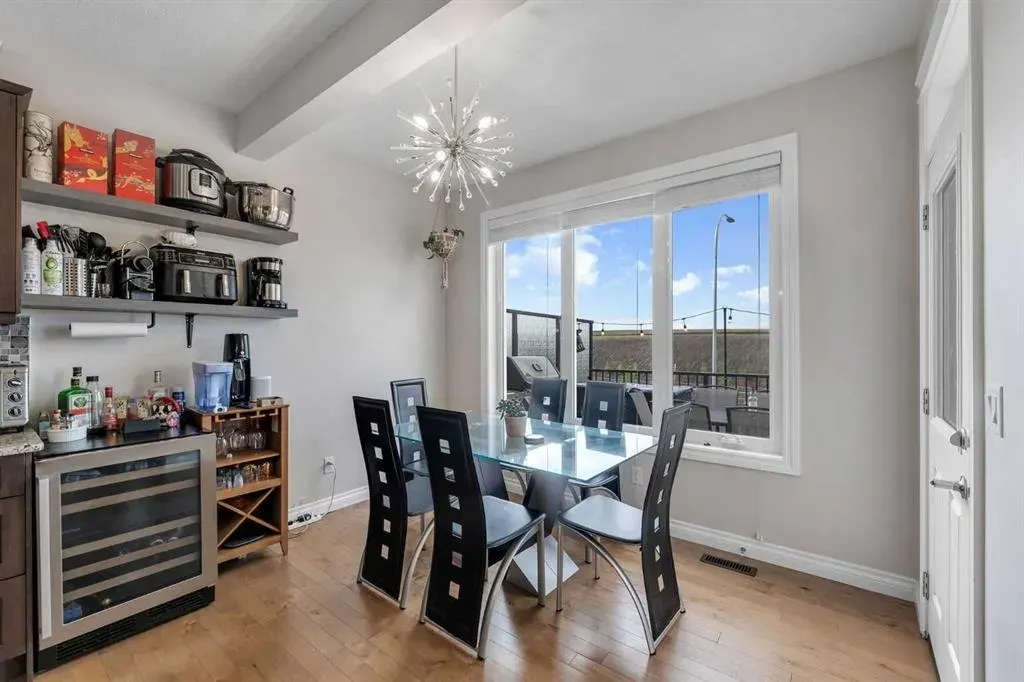 296 Evansborough Way NW