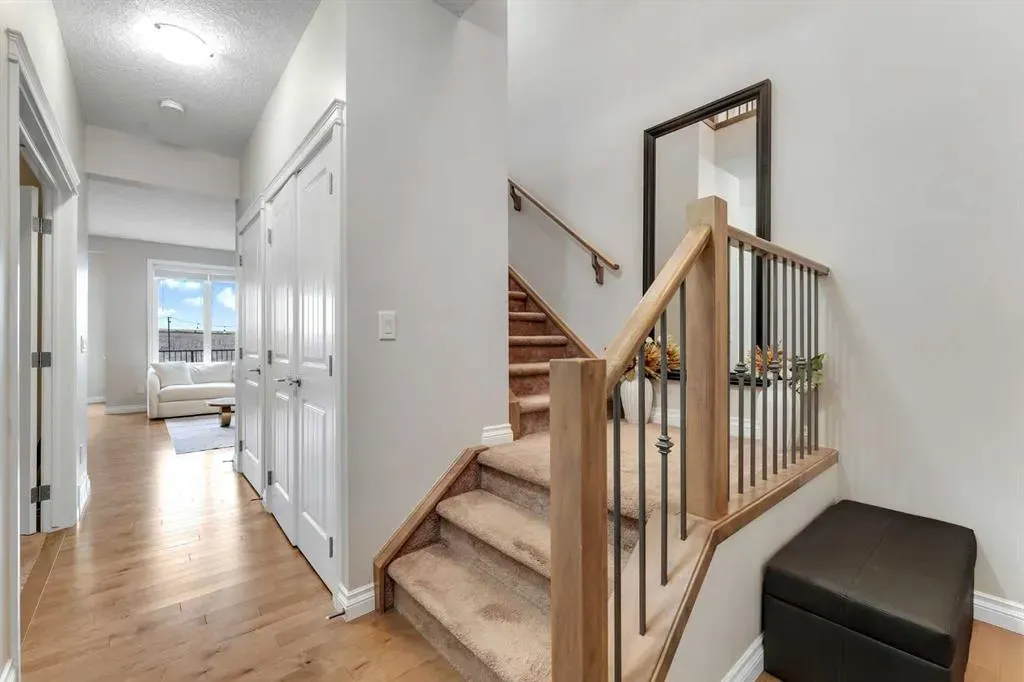 296 Evansborough Way NW