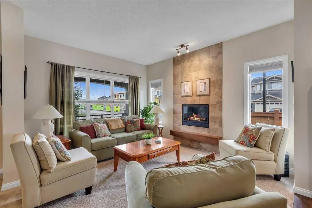 100 Clydesdale Way