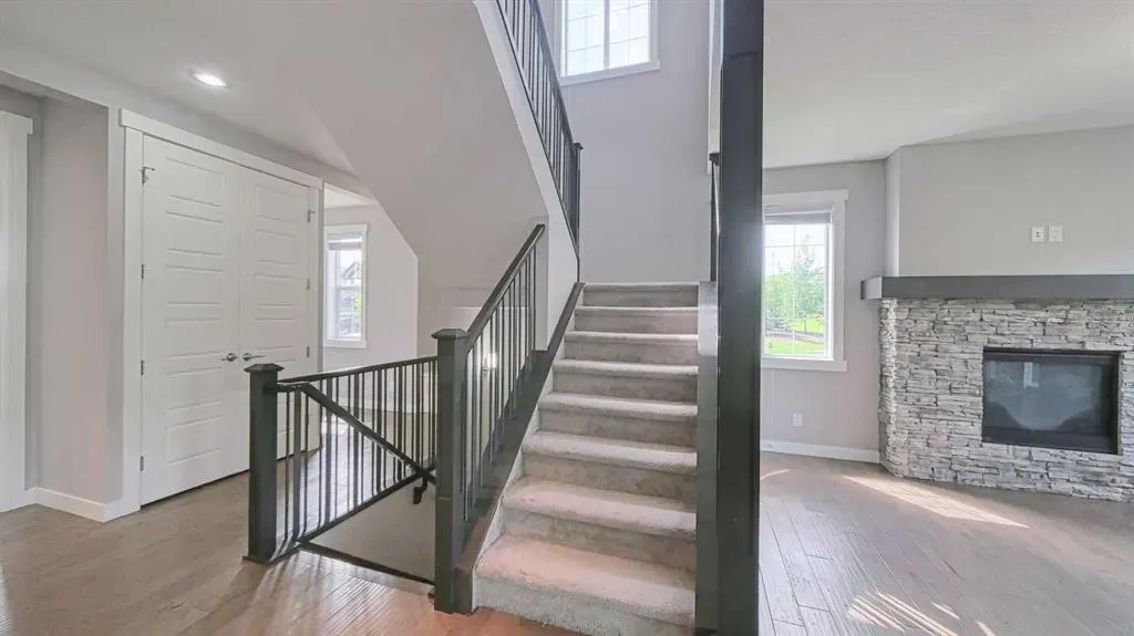 5 Nolanfield Point NW