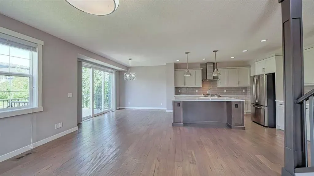 5 Nolanfield Point NW