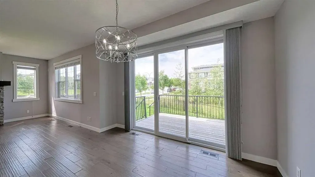 5 Nolanfield Point NW