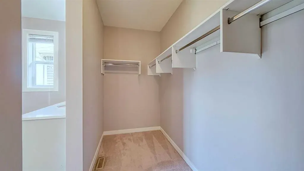 5 Nolanfield Point NW