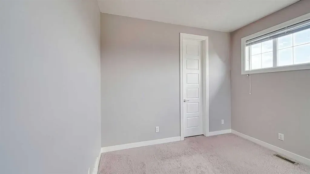 5 Nolanfield Point NW
