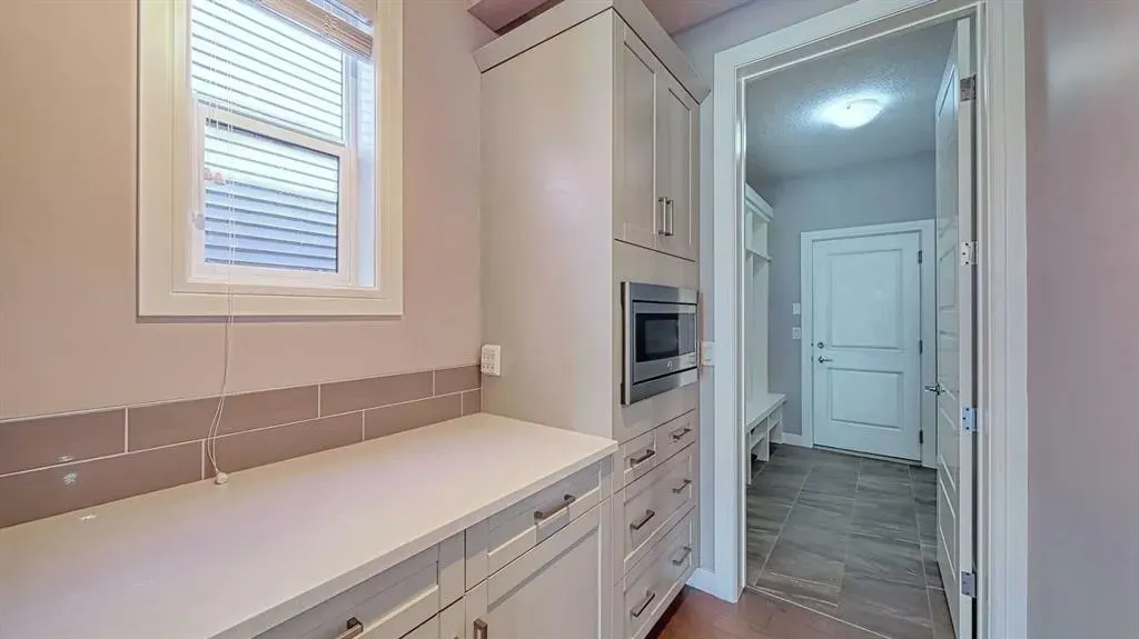 5 Nolanfield Point NW
