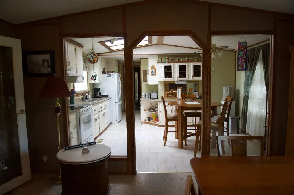429 HOMESTEAD Trail SE