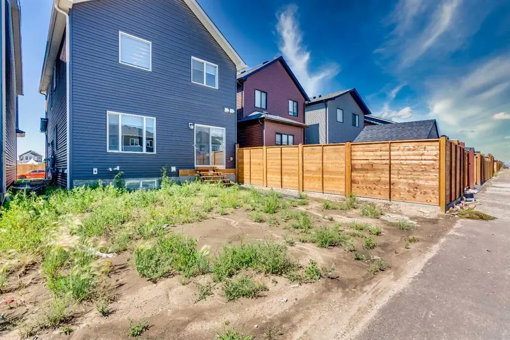 200 Homestead Grove NE