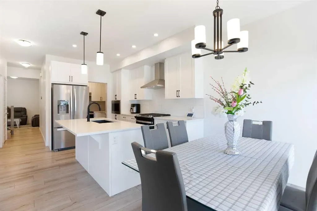 200 Homestead Grove NE