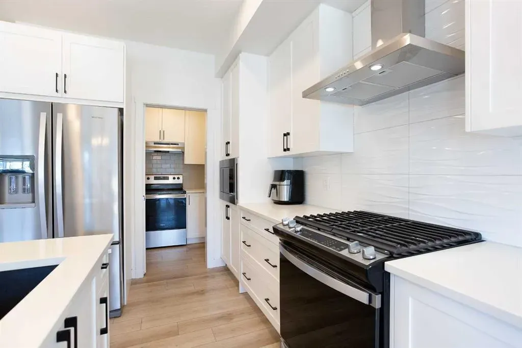 200 Homestead Grove NE