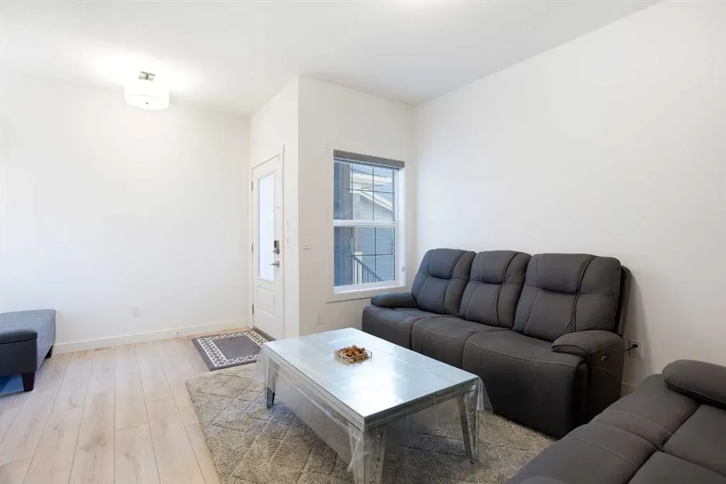 200 Homestead Grove NE
