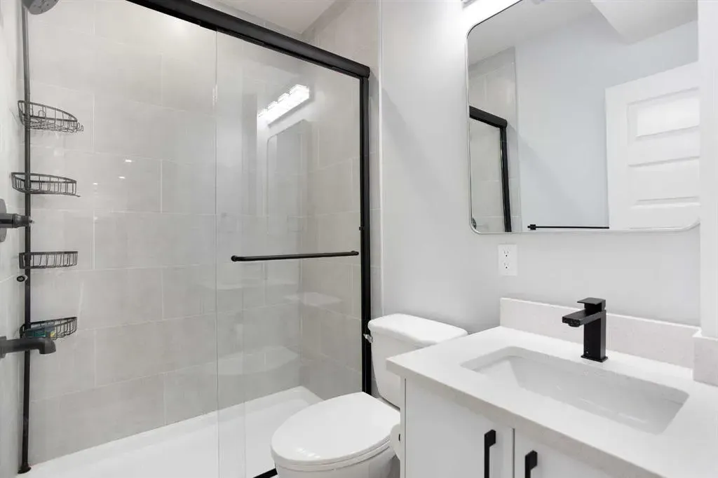 200 Homestead Grove NE